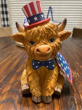 8” Patriotic Highland Cow Figurine - Red, White & Blue Party Decor